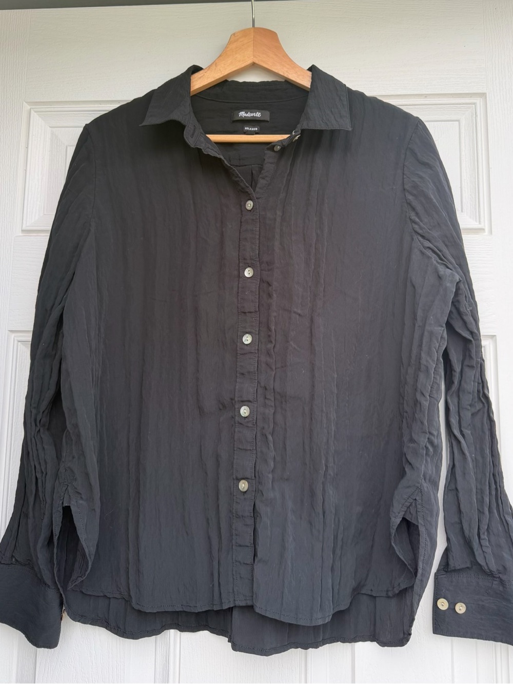Madewell Black Crinkled Button-Front Shirt - Picture 1 of 1